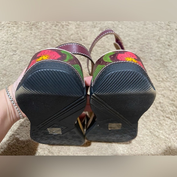 L’ARTISTE CAITLINA Sandals Plum Multi Women’s Size 39 (US 8.5) Hook/Loop Leather - Picture 10 of 13